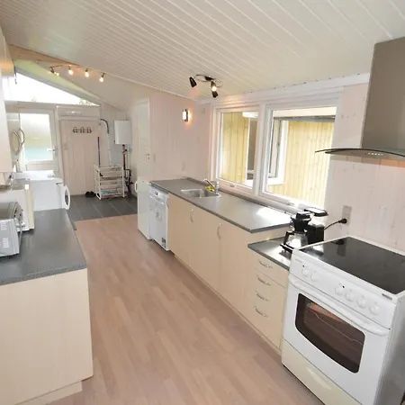 Cozy Home In Lokken With Sauna 洛肯